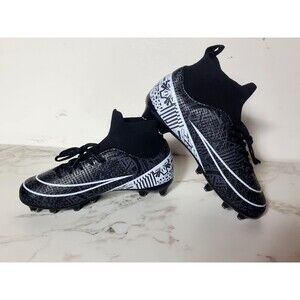 Non Name Brand Soccer Cleats Brand New EU 33/ US Youth 1 Black/White